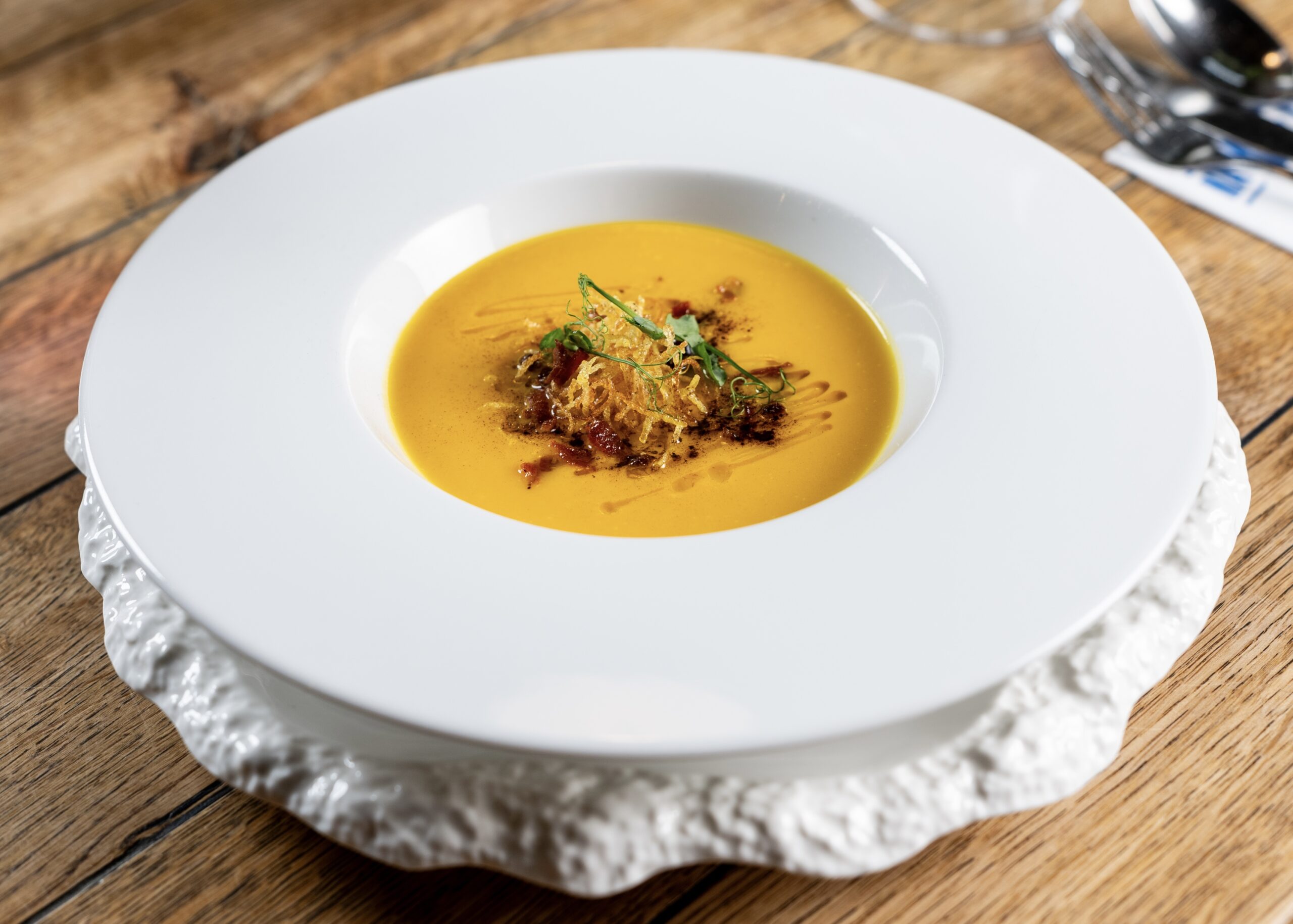 Lanýž v hlavní roli lanýžového menu v restauraci Na Krétě. Gastornomický zážitek a fine dining blízko Prahy.